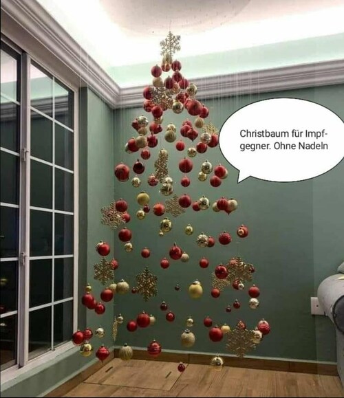 Auch Ungeimpfte haben ein Recht Weihnachten zu feiern,deshalb hat Amazon diesen Weihnachtsbaum im On...