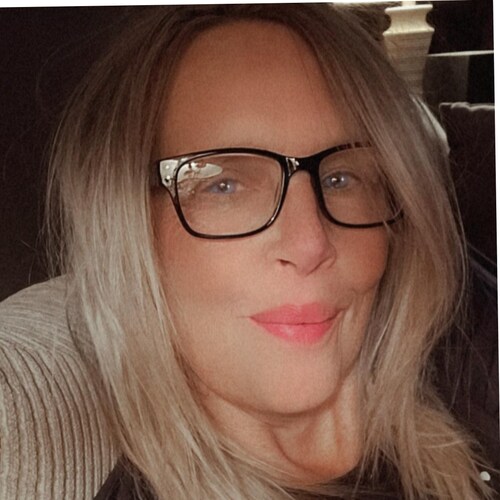 Constitutional Conservative, pro-2nd Amendment, pro-life, Christian female.