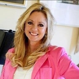 Pastor’s wife ✝️  Women’s Bible Study Leader🙏🌷Mentor ☝️  Founder Sonoma Christian Home  😊✝️🌷