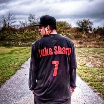 Recording Artist 🎶, Journalist 📝 & Streamer 🎮. Listen to my music here 👉 musi.to/LukeSharp . News articles I've writ...