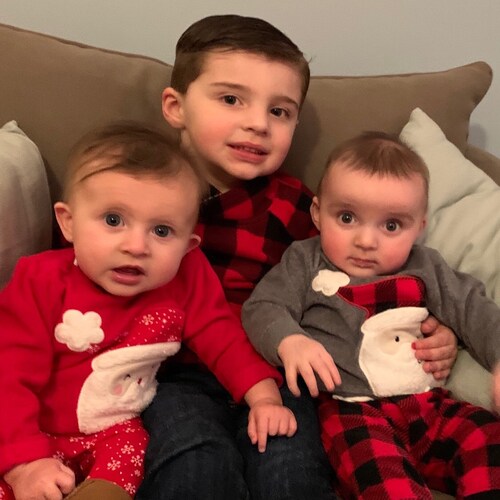 Navy Vietnam Veteran. Love this Country and one of the Greatest Presidents that this Great Country has ever had DJT!!!🇺...