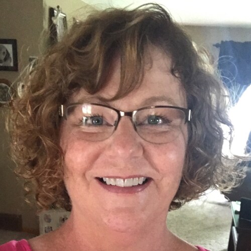 🇺🇸⭐️🇺🇸 Conservative, Pro-God, Pro-Life, Pro-Gun. Married, Mom of 3 grown & great kids & Proud Military Mom of Op Iraqi Freedom Vet. 🇺🇸⭐️🇺🇸