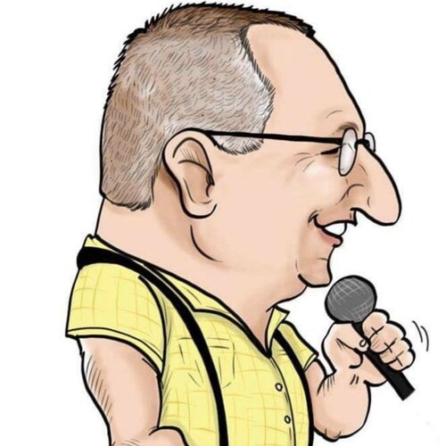 Paulistano, casado, ator e jornalista. Evangélico. Conservador. Ativista da proteção animal.