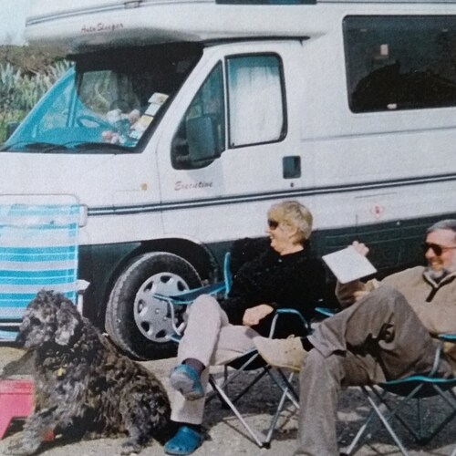 Happily married, retired NHS Nurse. Animal lover, vegetarian, right of centre politics. Anti woke, climate realist, no N...