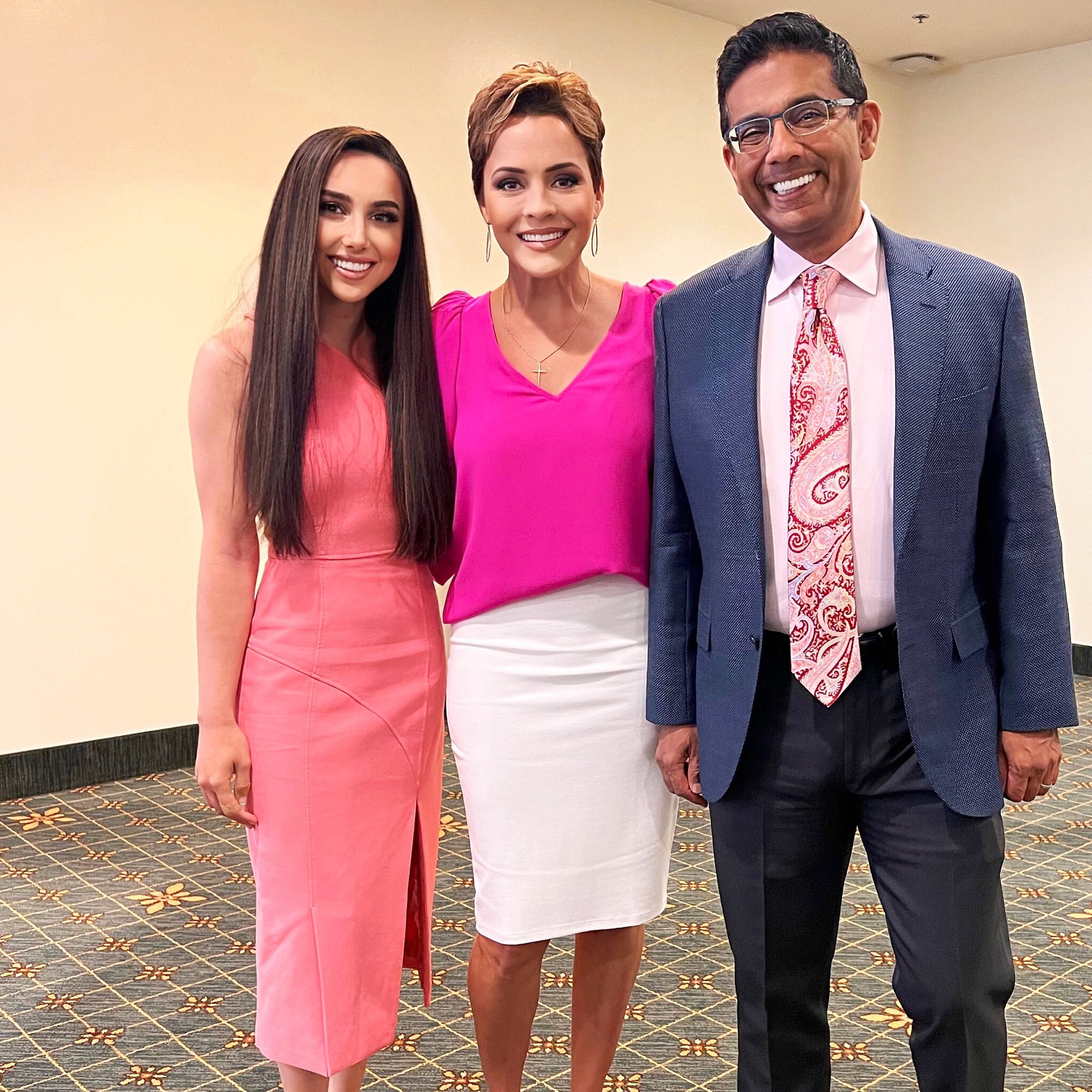 Congratulations to @KariLake for winning the Arizona primary! 