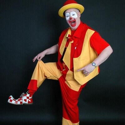 Political commentary/satire of the Clowns that run the Greatest Show In D.C.  USAF Vet