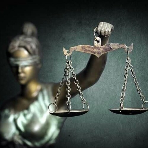 Libertarian     Small Business Owner    Fierce Supporter of 1A & 2A     Domestic Diva