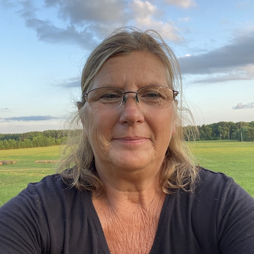 It’s a fucked up world when the FDA and USPS is stopping Ivermectin from being delivered to your hom...