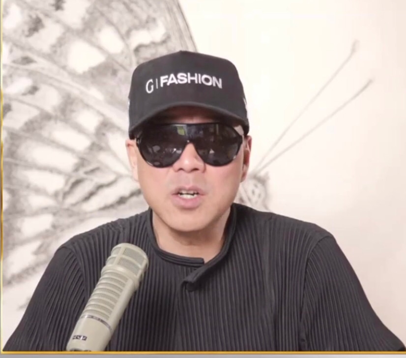 中共准备首先用5000架无人机对台湾进行打击，还有镭射武器，导弹和潜水艇对台湾进行毁灭性打击。台积电，鸿海等台大型企业早就准备好了欢迎中共的投降书。连战，吴伯雄等国民党大佬就是卖台贼！文贵先生准备拿出...