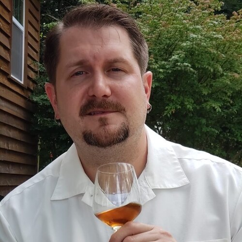 A God fearing, whiskey drinking, Skynyrd listening, America loving patriot!