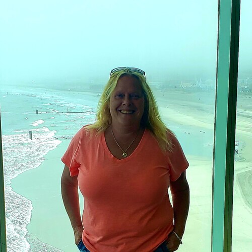 Just me.... American patriot... love, peace, freedom...