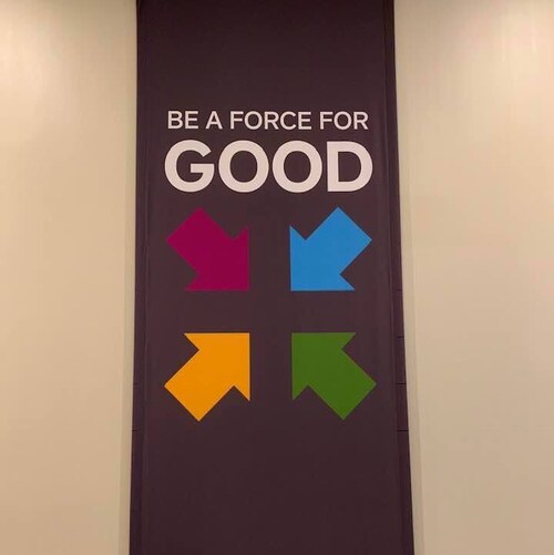 🇺🇸 Sad to see what’s happening. Freedom, honesty and love towards all is what I support. Let’s fight together against ...