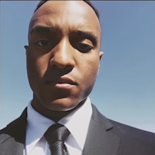 Independent Author | Blogger (officialsiege.com) | Debut “Black Snowflakes” Now Available on Amazon | #BLEXIT #MAGA2024