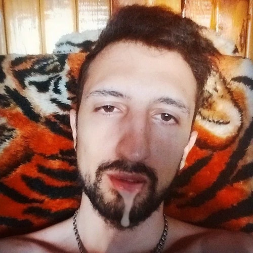 37🌈 | it/this🐒🐵 | Gay🏳️‍🌈 | Muslim☪️ | Azer☝🏿| 2ch.hk owner♿