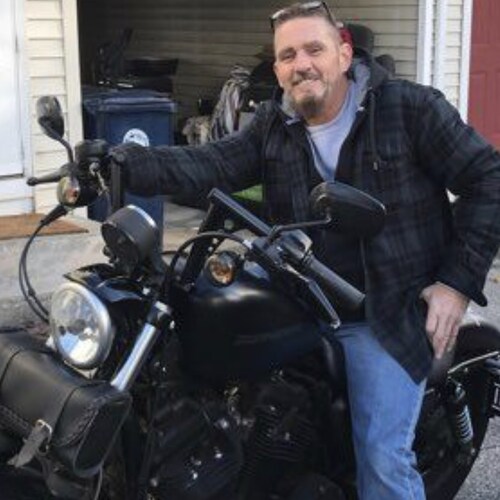 just another conservative behind enemy lines with my wonderful patriot mama bear wife                       @LisaPannesi...