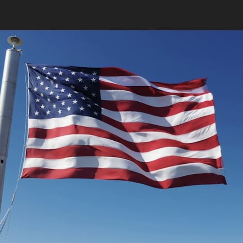 🇺🇸 I Love America 🇺🇸 🍊        
#Jesus #Faith #Family pardon my typos & sometimes too many posts.  I just get riled up Coming In Hot🔥