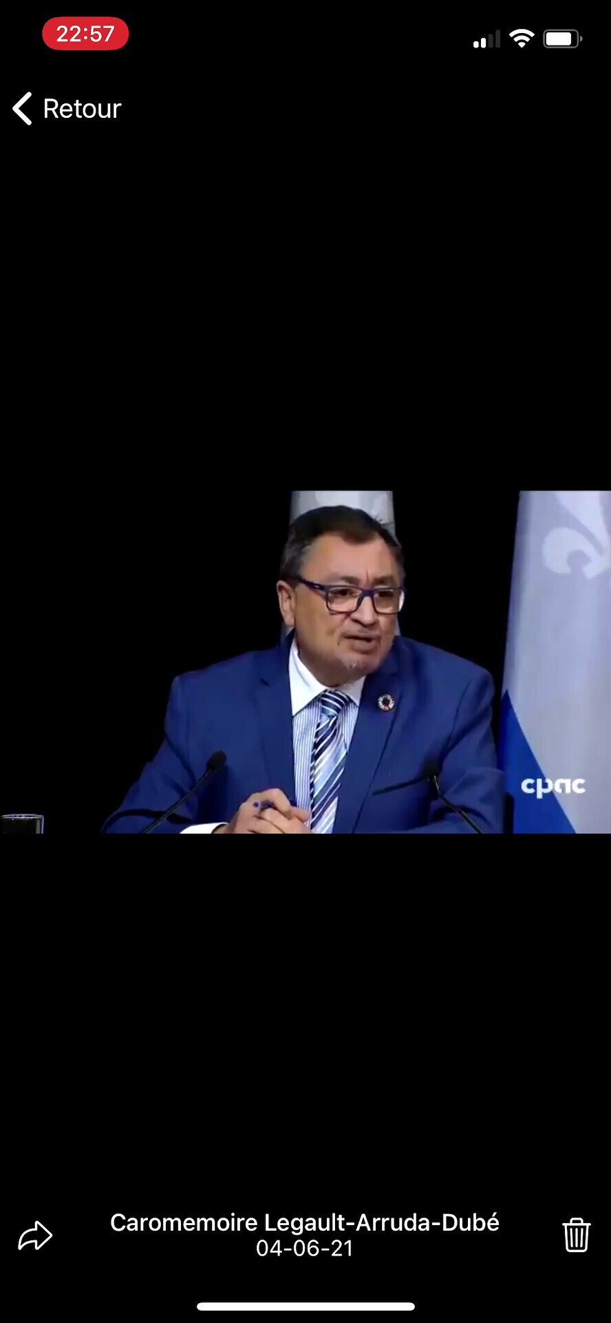 ARRUDA qui dit que dès que le C0vid peut être une cause ont le met comme étant la cause du décès.

P...