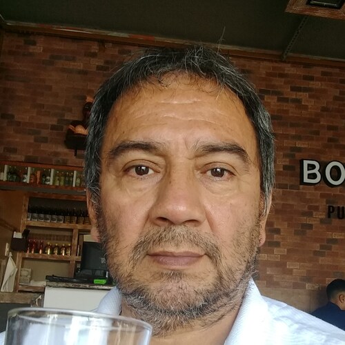 Homem simples, só sei que nada sei!