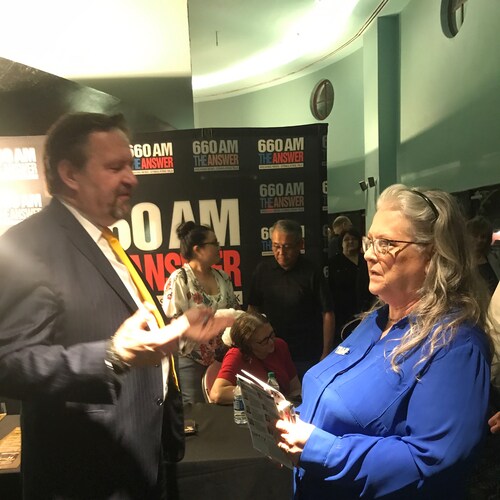 Retired RN, I love Trump 45!!! 1A & 2A, Veterans! And cats and coffee!! Sherry@james34430715 twitter