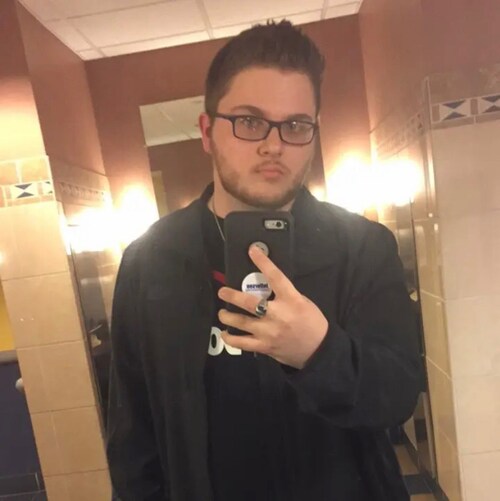 🇺🇸♒️ PRP c/o 2017 | JCTC Alumni | College Student @ University of Louisville | ENFJ-T | Posts, Likes, Follows, & RPs ≠...