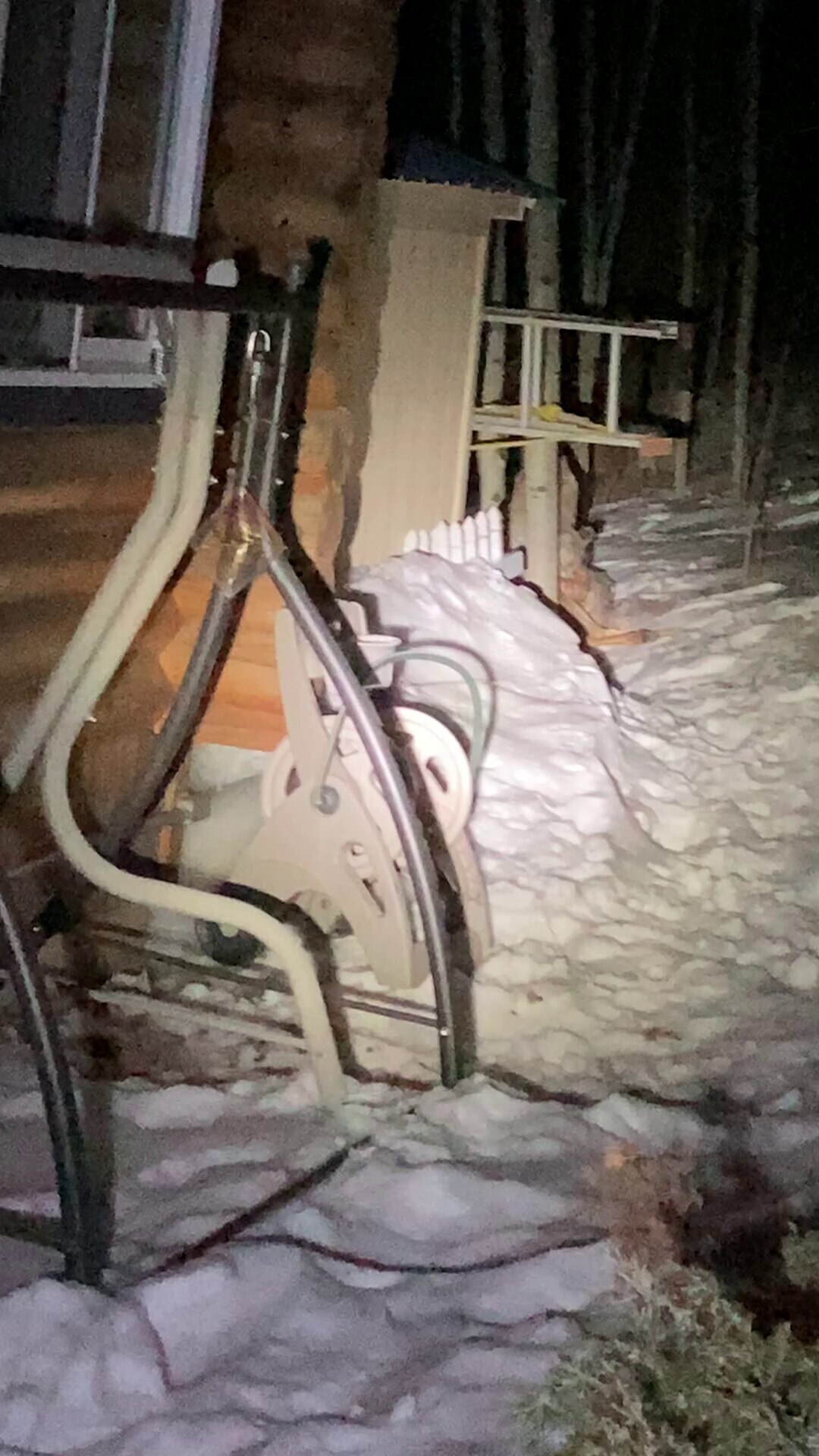 Hey how about sharing that meat after all it’s my backyard 🤔