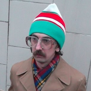 Работаю учителем в школе. Живу в самой прекрасной стране. Борюсь с хохлами и пиндосами.