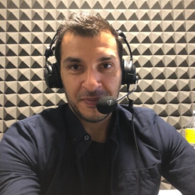 #SerieA #SerieB Commentator and Lover of football 
#GWR  
My views 🇮🇹 🇦🇺 🇬🇧