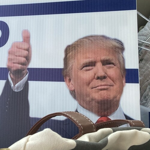#MAGA #FJB  Day 1 Trump supporter. Fierce Bill of Rights Supporter.🇺🇸🇺🇸🇺🇸🇺🇸. IFAP/LGBFJB