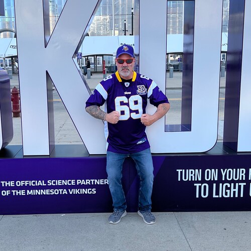 I drive big trucks and I cannot lie.  Originally from Minnesota.  Moved to Montana to escape the liberal bullshit.  MAGA...