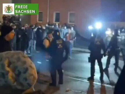 #Germany Bautzen Polizeigewalt 10/01/2022  

