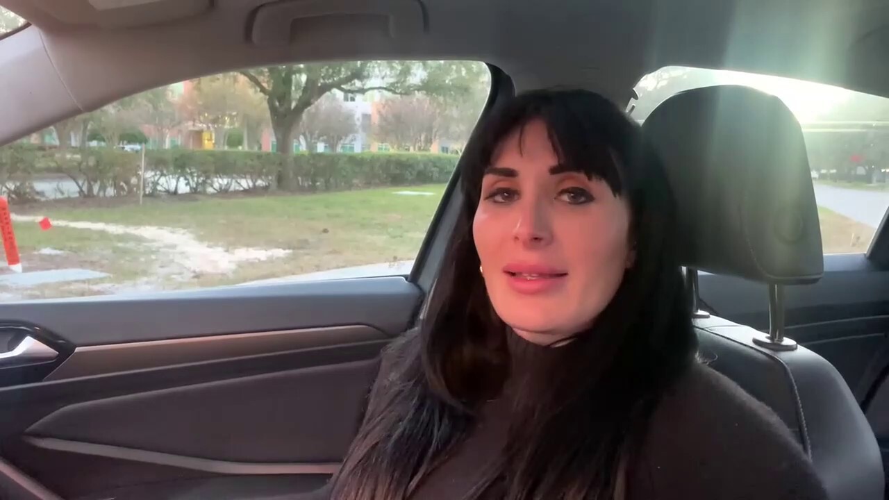 Today after reporting that the Biden administration is bussing in illegal aliens to Florida & putting them up in hotels in Central Florida near my congressional district, I drove from Miami all the way to Maitland, FL for 4 hrs to see & document the illegal alien invasion for myself since the fake news media doesn’t want to do their job.
This is the hotel and exact location where hundreds of illegal aliens were dropped off on January 28th in busses that are registered to Texas. I tried to get a hotel room inside this same hotel, but the hotel is sold out due to the fact that they are housing so many illegal aliens. The receptionist told me the entire hotel, all three floors, is completely booked full for weeks!
IMMIGRATION MORATORIUM NOW! #LauraLoomerForCongress