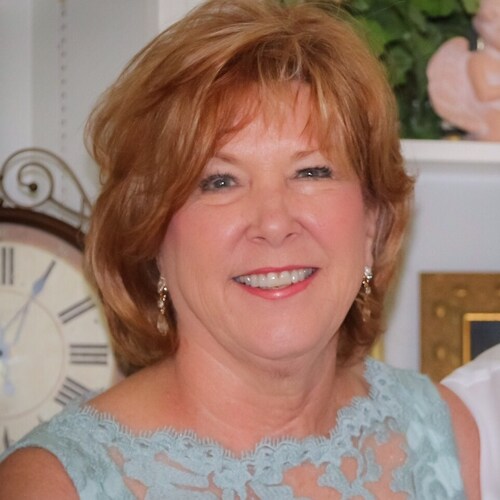 Catholic , Trump Supporter, Realtor