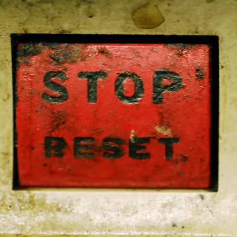 Ivan Rioufol ن (@ivanrioufol) a tweeté : #Véran, qui oublie ses mensonges successifs, m'accuse de "d...