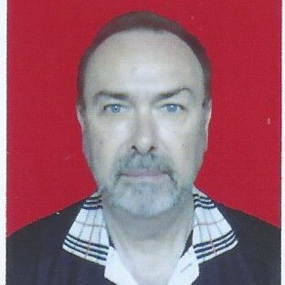 Pureblood, happily married, 3 children & 4 grandchildren. Lived 35 years in Africa, Holland and Indonesia. Speak reasonable Dutch. 
No DMs, No Crypto sellers.