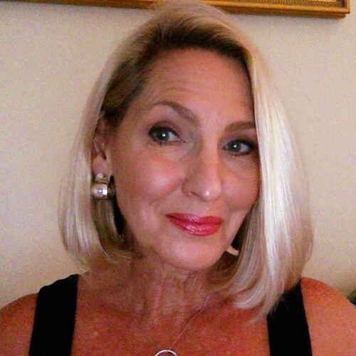 Dog lover, conservative, small business owner, retired banker, swimmer. Faith, family and freedom loyalist.
