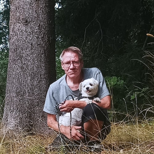 Pronouns: Physics/Math/Mech. eng.
- a deplorable

- a fisherman

- a bad man