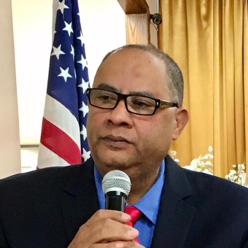 Siervo de YAHWEH al prójimo en el amor de Cristo. Arquitecto Titulado F.I.A. UASD Alma Mater. Miembro Colegiado CODIA RD...