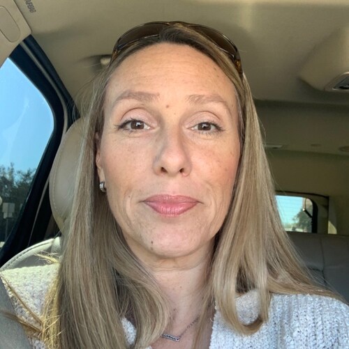 Truth Loving  Wife Mom American