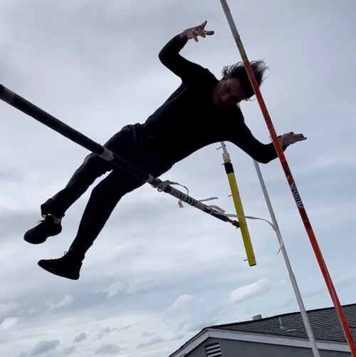 Freedom first family man, medical professional, and antiwar Libertarian.