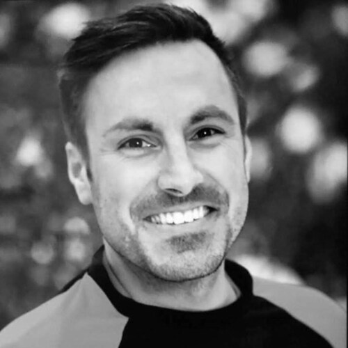 all gas, no brakes / had a funny joke once / former top 2,500 NHL13 player / dad / husband / smart ass / attempted podcaster