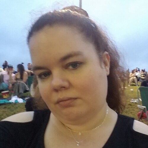 Wife, Sister, Daughter and proud Furmom.