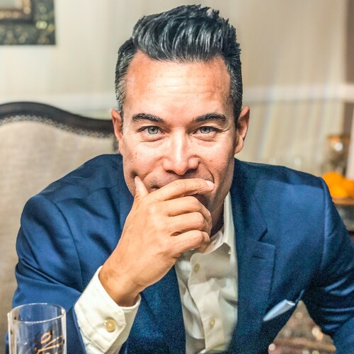 💼 Business Coach
🎤Speaker
💰Investor
I help people BUILD businesses so they can have FREEDOM to create a better life.
...