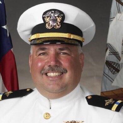 Retired Navy Warrant Officer 75-07 and retired truck driver 🚛🇺🇸👍 Pro life, Pro 2A and Pro Police, 1st Responders and Military 🇺🇸
Happyly Married ❤️