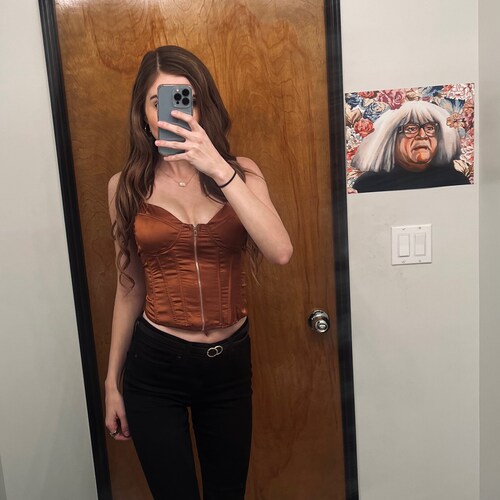 23. socials @thebabylonbee.