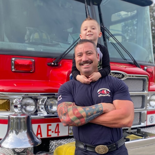 🇺🇸God. Family. Country.🇺🇸