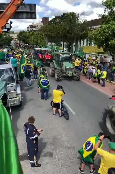 Brazilian farmers have joined the protests against Lula's socialism, patriots all over the nation ou...