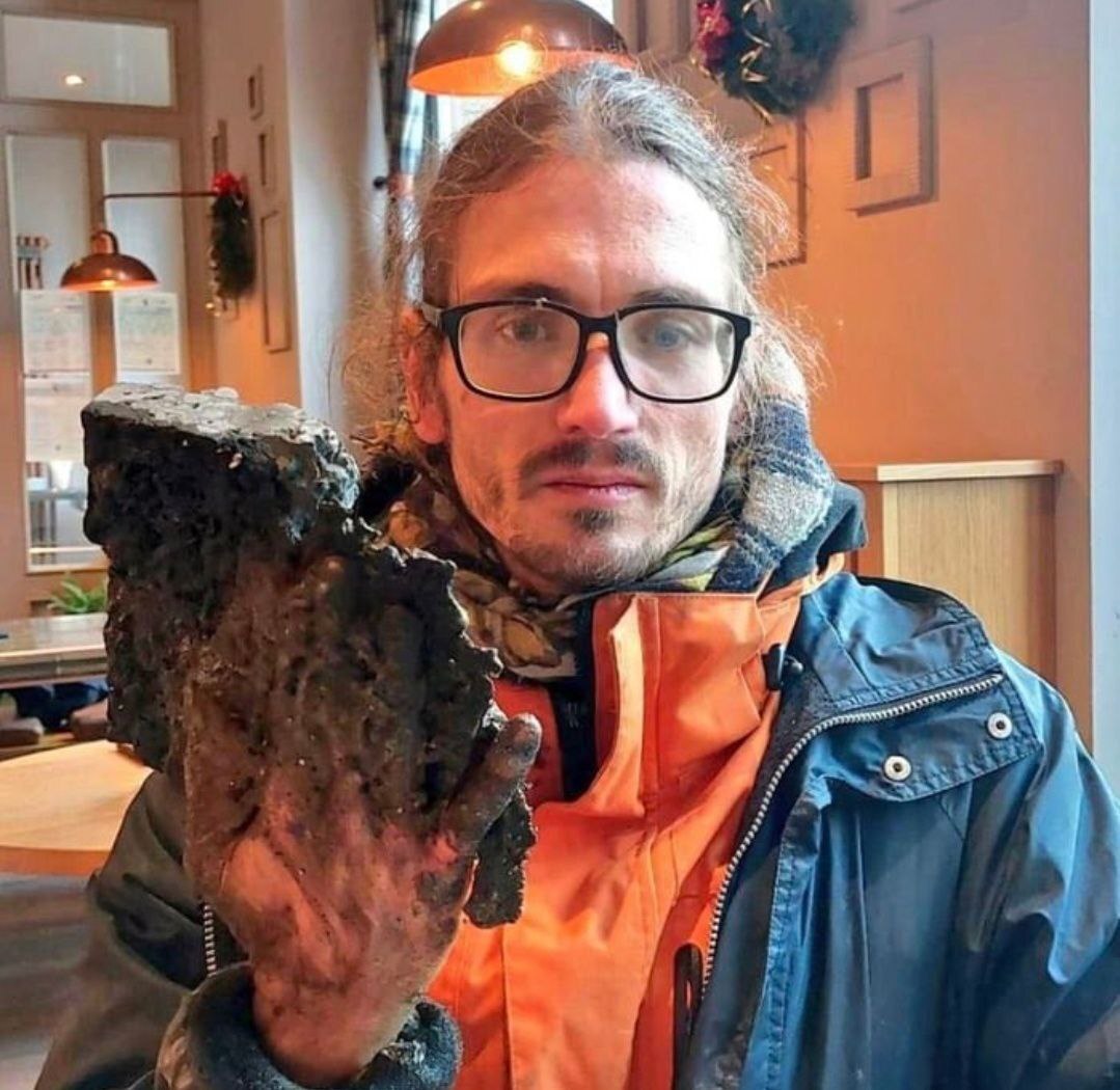 Dimitri Rousseau, militant écologiste et neveu de Sandrine Rousseau, se pose actuellement la questio...