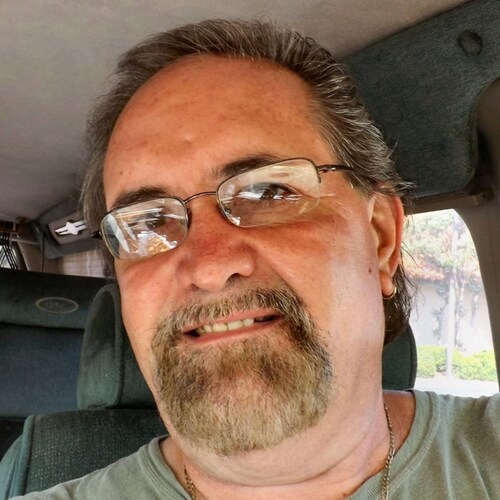 Constitutionalist*Trump Supporter* Gun Enthusiast*Carpenter* Artist In Oils* Dog Lover!