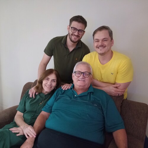 Visit cledsoncirino's profile on GETTR. View their posts, photos, videos, and connect with them on the social platform.