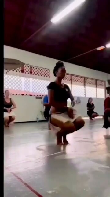 This is wow traditional Tahitian dancing.